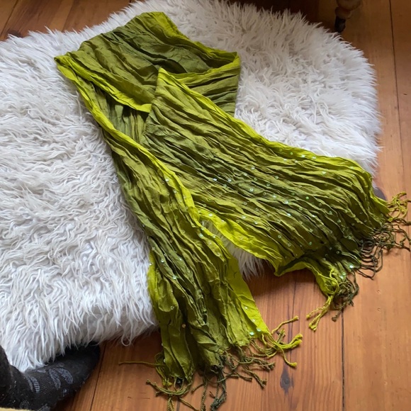 Accessories - Crinkle Scarf